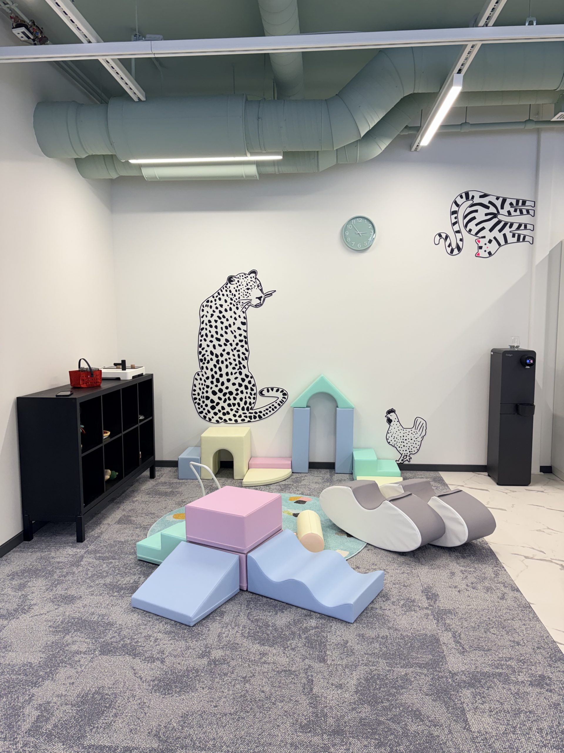 kids corner with iglu playsoft